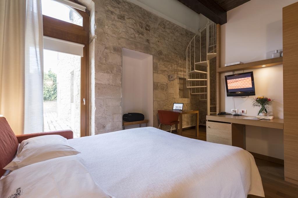 Hotel Carlotta